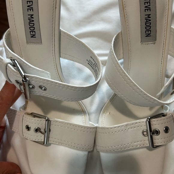 Steve Madden Womens Joyous Silver white Faux Leather Heels 8.5 - Picture 8 of 9